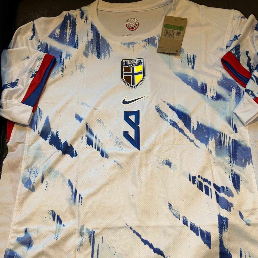 NORWAY ERLING HAALAND Nat'l Soccer Team JERSEY Men's Sz M,L,XL,2XL NWT by Nike - Picture 2 of 7